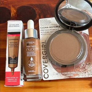 COVERGIRL Outlast Extreme Wear Concealer and Pressed Powder Set
